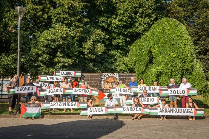 Aurtengo jaietan ere Palestinaren aldeko aldarria presente egoteko deia