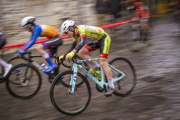 Artziniegako kale estuetan l 25 1773517279091