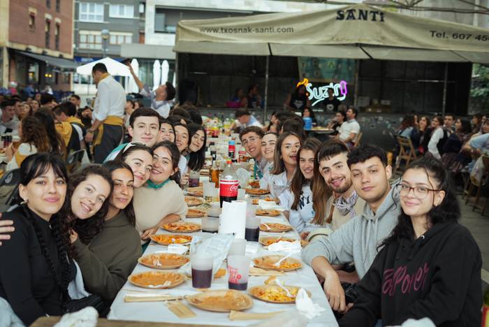 Aldarrikapena eta jaia uztartuko dituzte aurtengo sanpedropekoek, Laudio Harro egunarekin bat eginez
