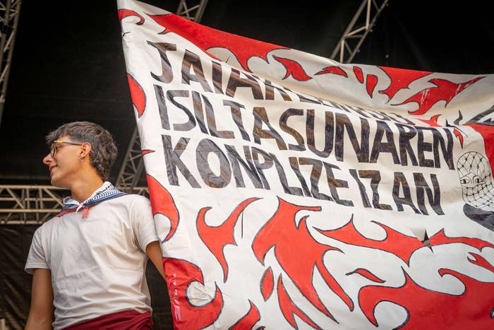 Festa-giro goria piztu du La 19 1755256958185