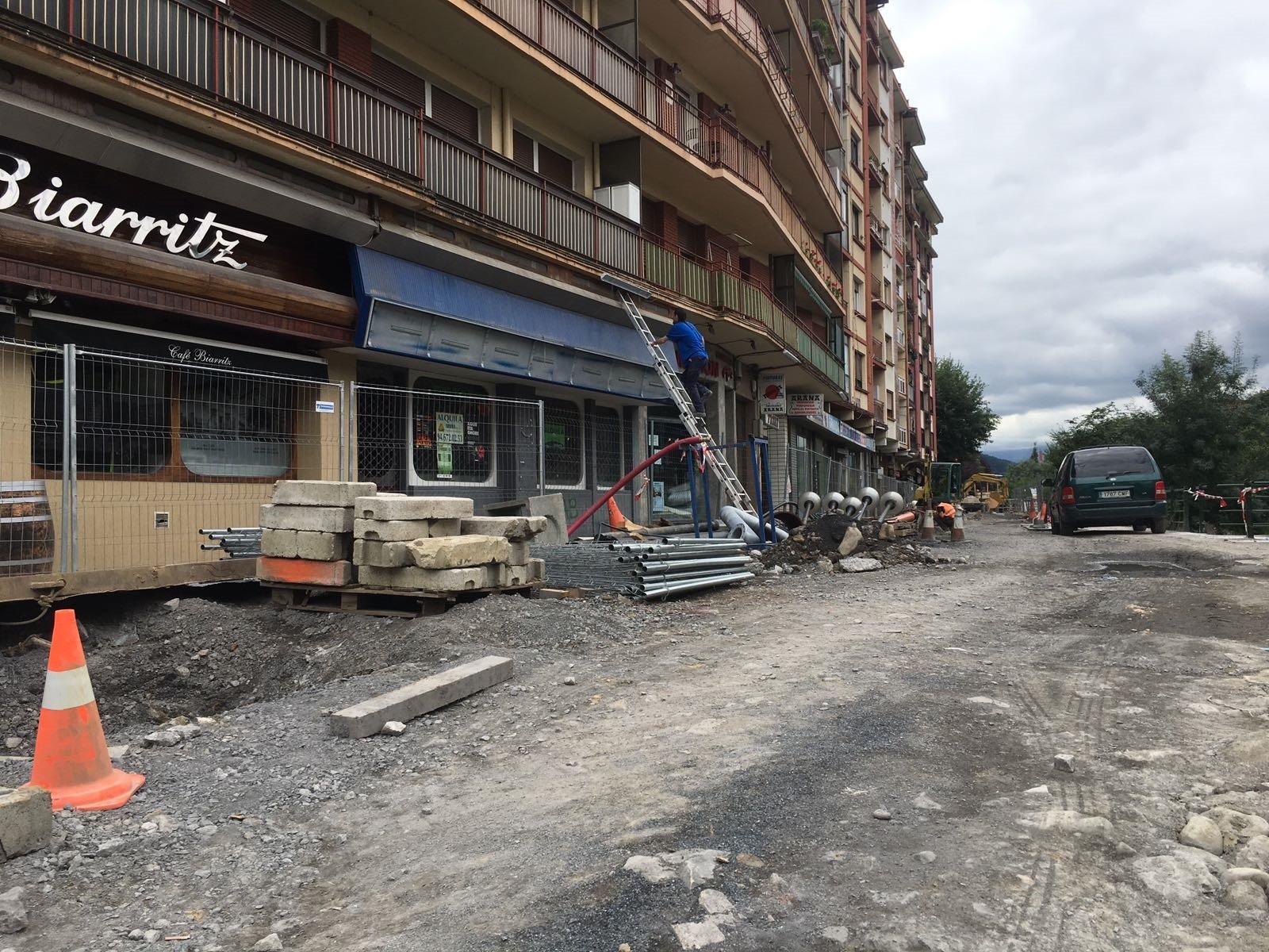 294.000 euro inguru aurreztu du udalak udan egiten ari den obretan