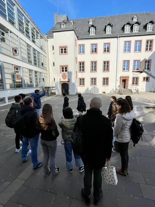 Laudio BHIko ikasleak buru-b 8 1774362940857