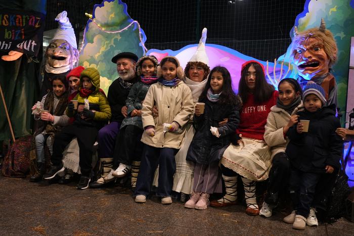 Kalejorarik gabe, baina jend 18 1766614765778