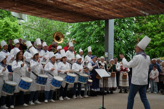 Danbor-hotsek eta barraskilo 11 1777364025508