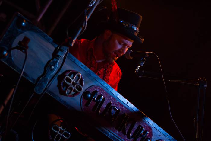 Mushkumen bigarren diskoaren 11 1526385653174