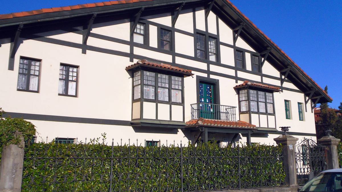 Amaurre ikastetxea eskuratu du Fundación Educativa del Sur Santo Tomás de Aquino fundazioak