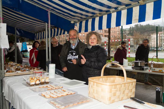 Gabonetako elkartasun azokak 45 1513600109999