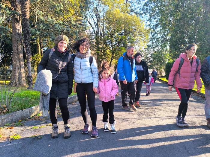 Mari Domingik familia andana 2 1765730435698