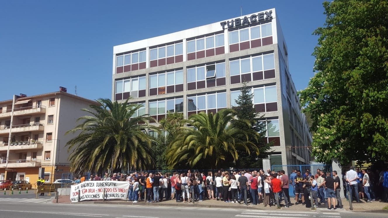 Tubacexeko 550 milioi euroko eskaera arriskuan dago, Donald Trumpek Iranekin akordioa apurtu eta gero