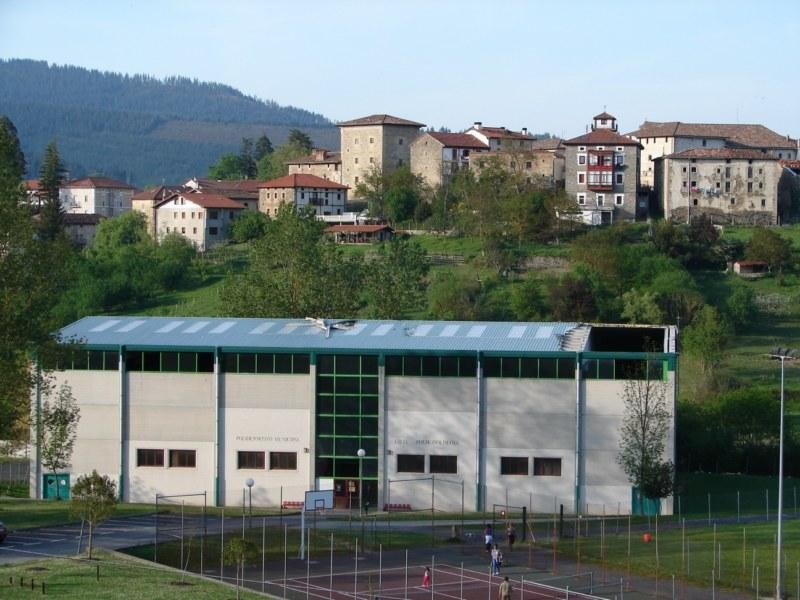 Datorren astean Artziniegako kiroldegia berriz zabalduko da