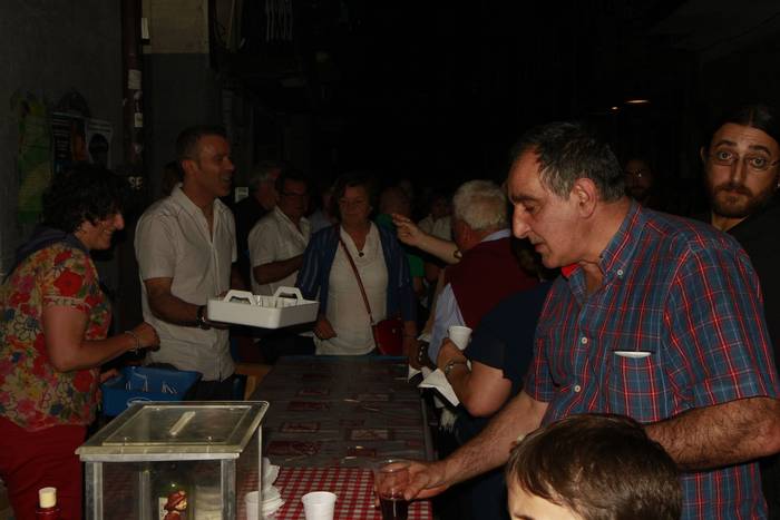 Morrillon lagun, joko artean 50 1502906481003