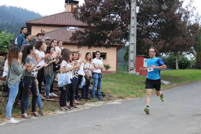 Auzoko mendiak zeharkatu zit 53 1498471104635