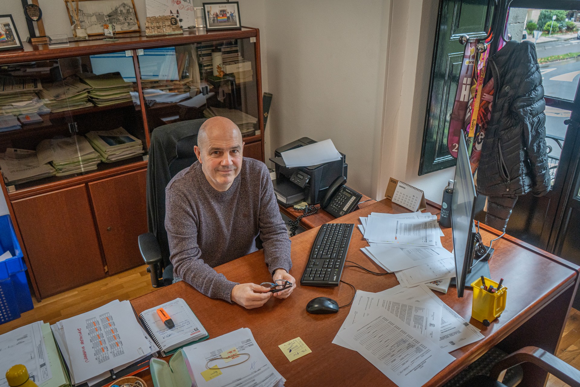 “Herrigintzan kontrapisua behar du udal-jardunak, politika guztiak ez daitezen goitik behera etorri”