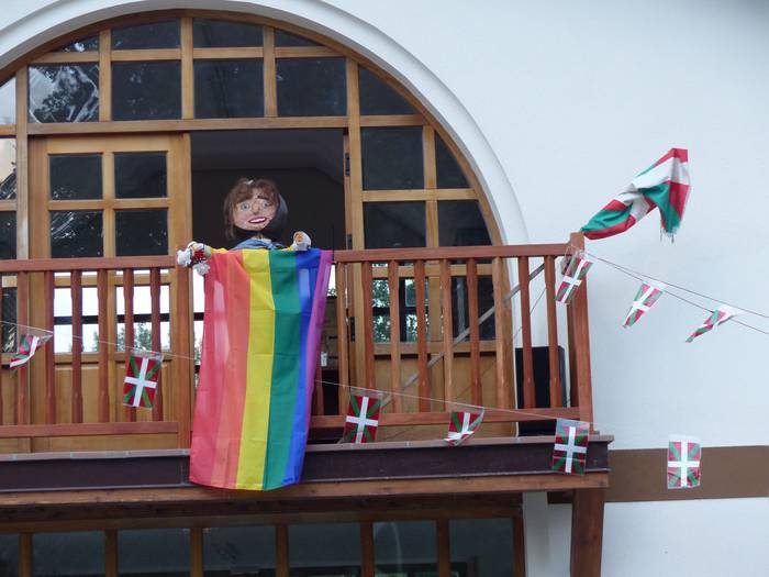 Auzokidenetzako eskaintza iz 66 1500412767138