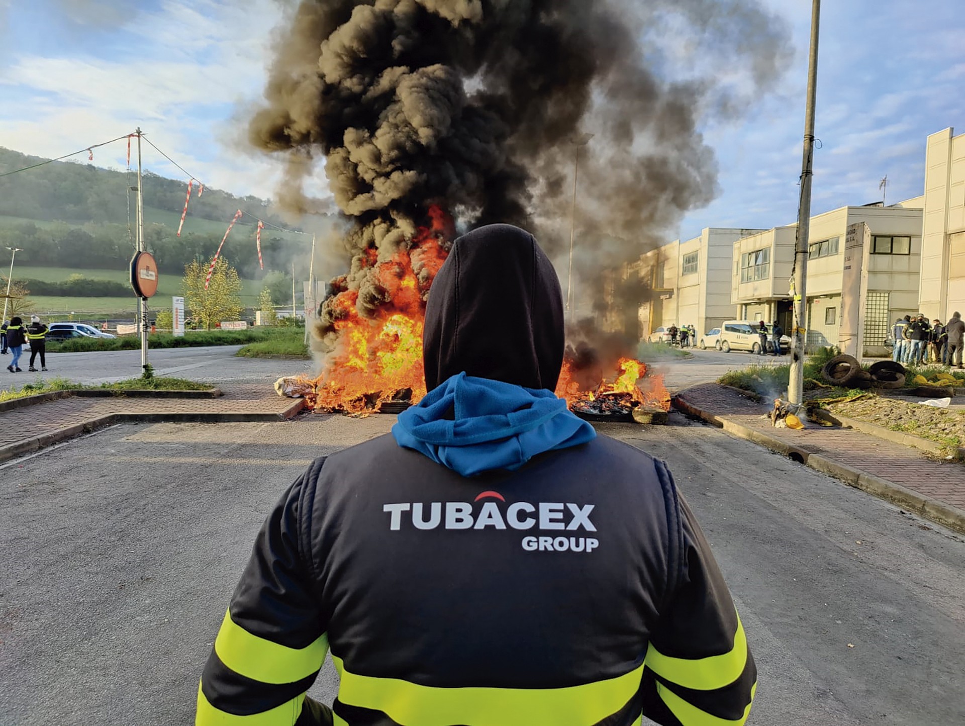 Tubacexeko greba luzeari begirada