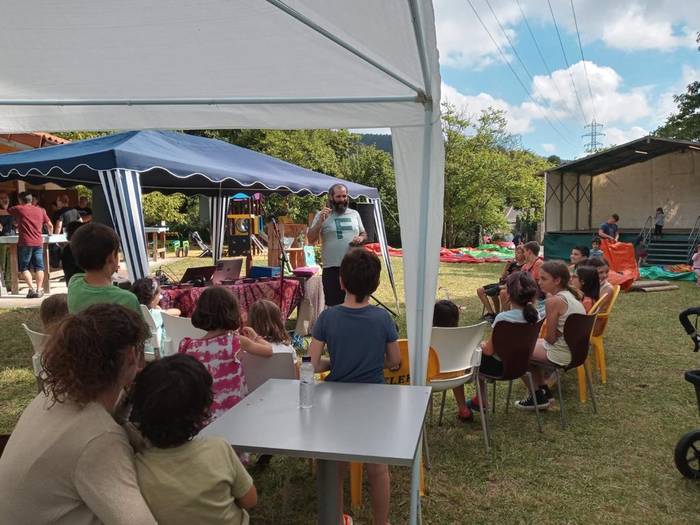 Auzo giroa nagusi Uribarriko 97 1688402478691