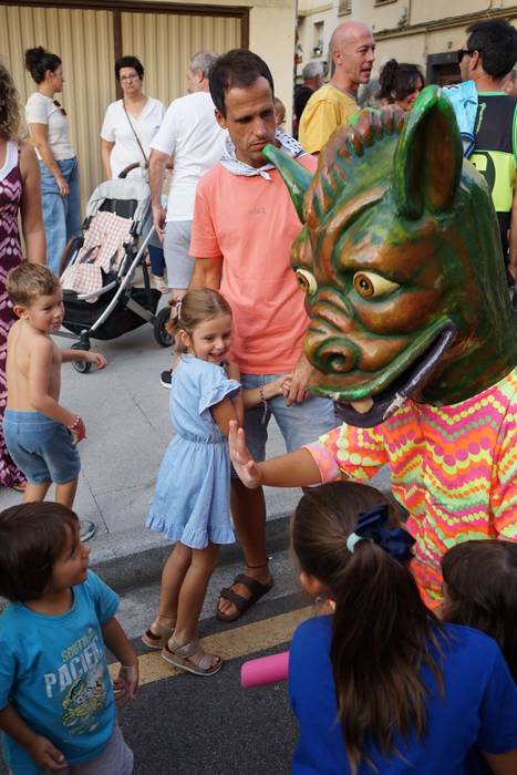 Danbor, buruhandi, dantza et 24 1758311898797