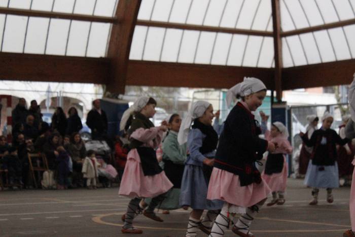 Dantzari Egunak herriguneko  48 1521467337853