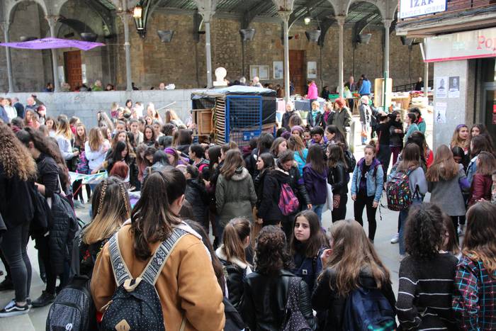 Greba feministaren goizeko t 2 1520506134701