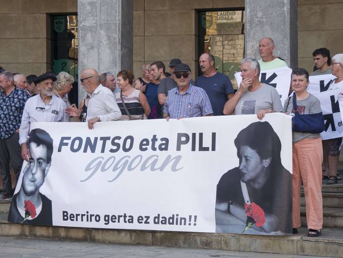 Pili Arsuaga eta Fontso Isas 3 1751313234513