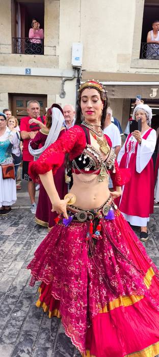 Jendez beteta itzuli da Artz 39 1758400058441