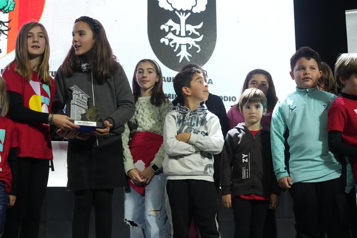 Gainezka egon da Kasinoa Alt 39 1765745683309