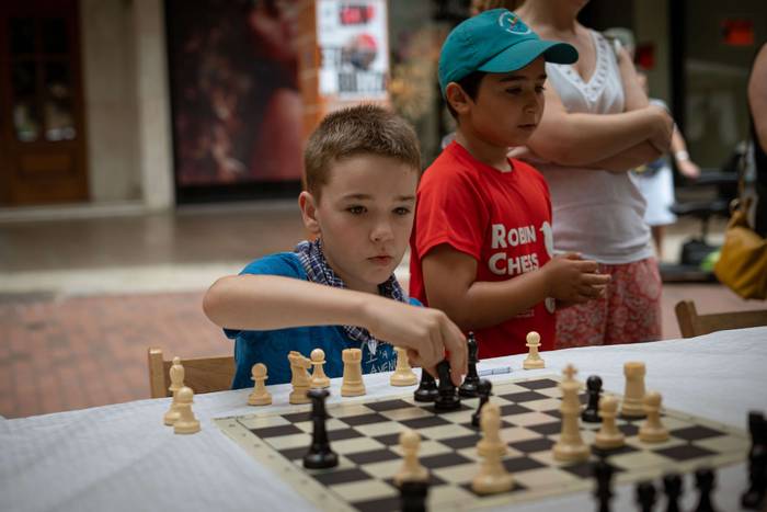 Haur eta nagusiak izan dira  28 1755092579063