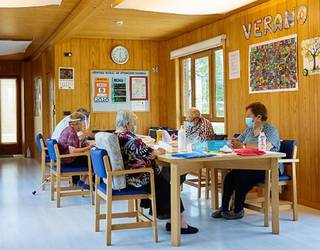 Aiarako Eguneko Arretarako Landa Zentroaren eskaintza ezagutzeko bi hitzordu antolatu dituzte