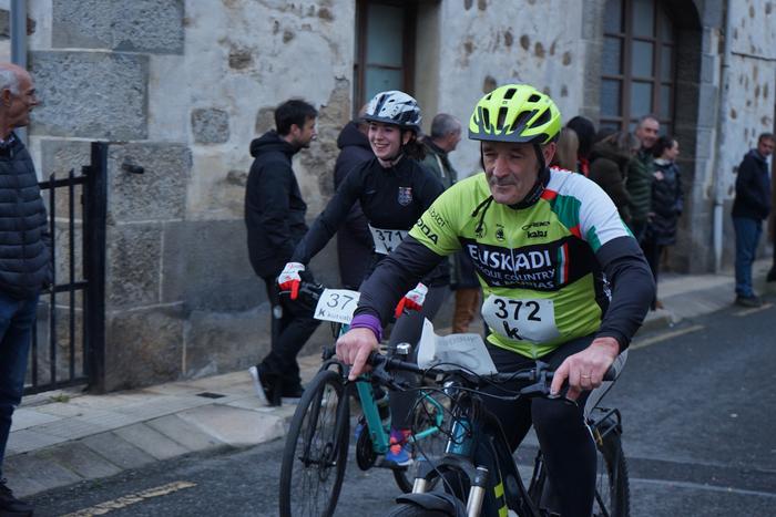 400 kirolarik parte hartu zu 152 1767283039263