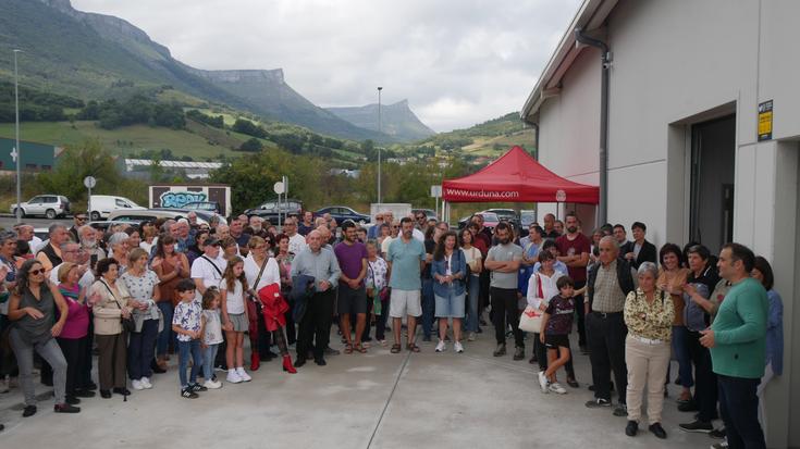 Belardi haragi eraldaketarako zentroaren inaugurazioa jendez eta omenaldiz gainezka egon da