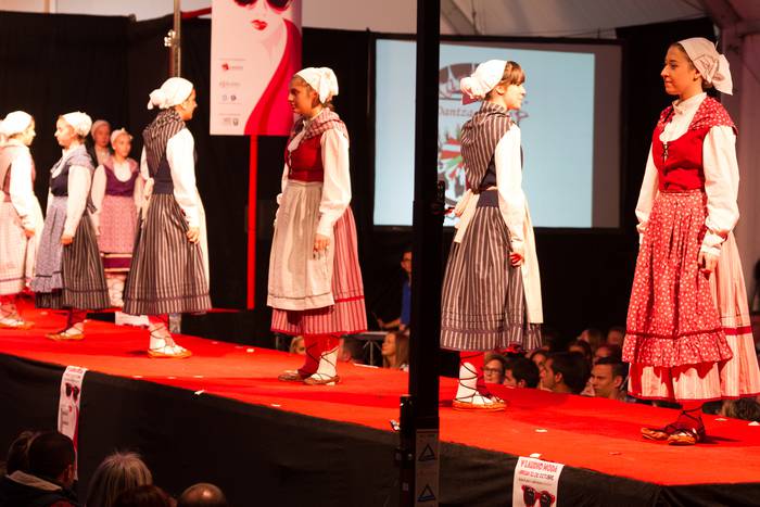 Laudioarrak izan ziren model 148 1508743386722