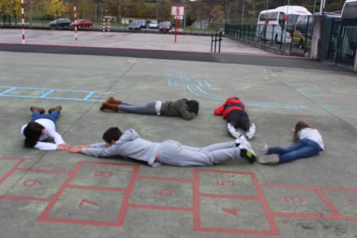 ARGAZKIEKIN JOLASEAN 18 1511251099443