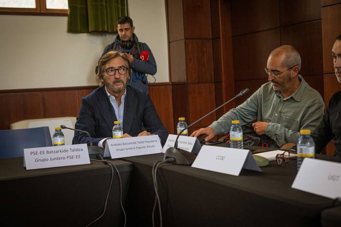 Protesta artean ekin du bide 26 1764159846518