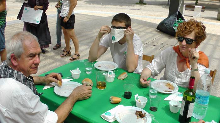 Dantza taldeak taldeak izan  94 1496053894584