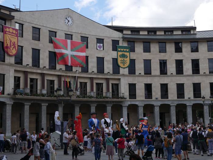 Dantza eta sua uztartu zitue 47 1661604271385