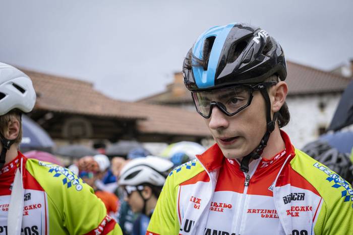 Artziniegako kale estuetan l 4 1773517230056