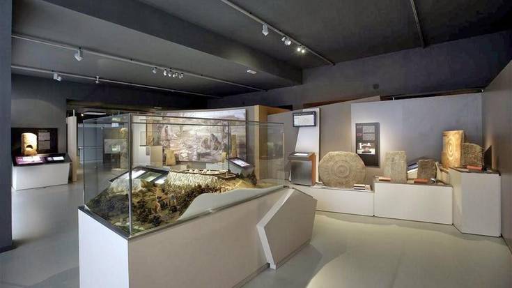 Arkeologi Museoak ikusgai jarri ditu Urduñan aurkitutako hainbat elementu zeramiko
