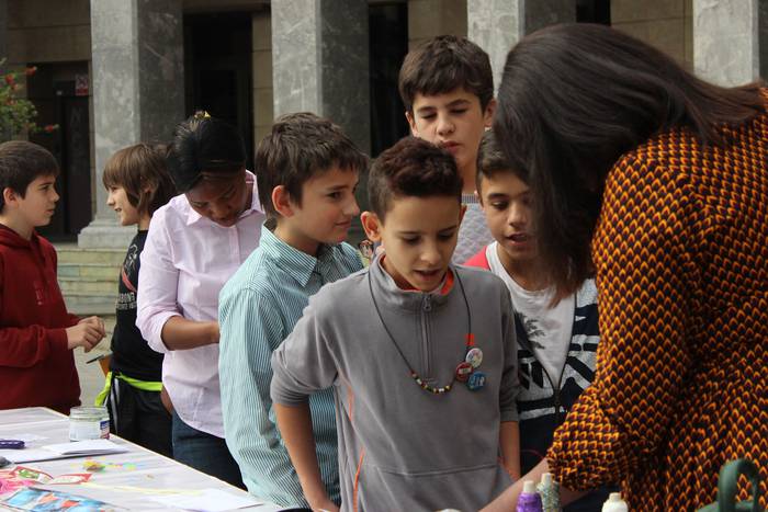 Gobernuz kanpoko erakundeen  4 1509107911833