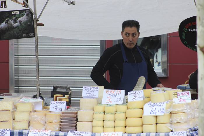 Ehunka ekoizlek eta bisitari 58 1516542183574