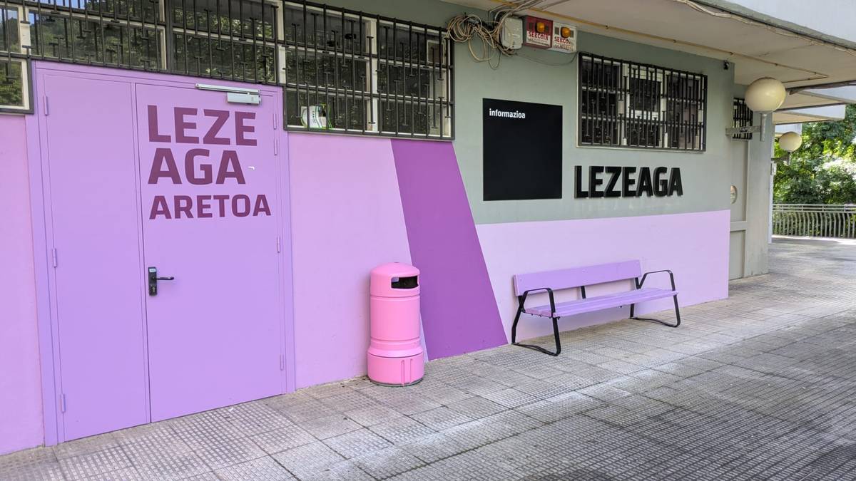 "Zukutu Feminismoa" III. Jardunaldi Feministek 370 pertsona inguru bildu dituzte Laudion feminismoa "bultzatzen" jarraitzeko