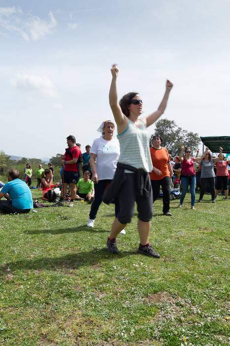 Ehunka dantzari eta ikusle b 61 1524466962254