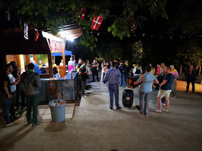 Asteburu bikaina igaro dute  8 1759091686405