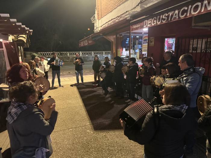 Trikitilari eta panderojole  22 1771781978517