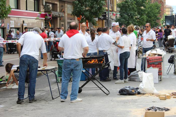 Su gozotan igaro dute goiza  1 1503152967807