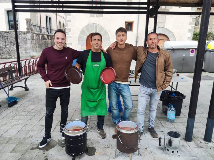 Jende ugarik parte hartu du  25 1761570530224