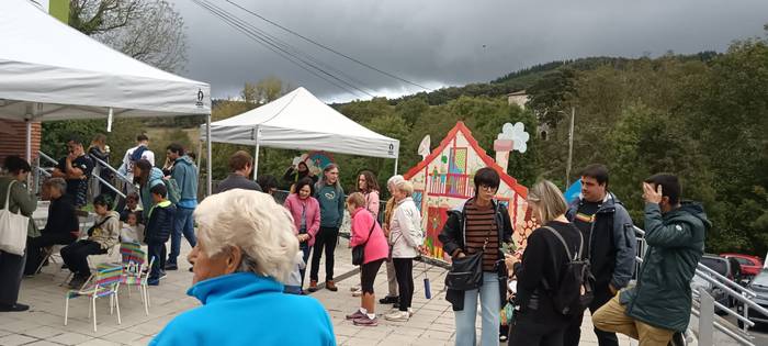 Bizilagunen artean ospatu di 21 1759731932981