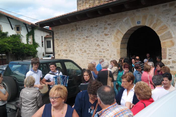 Andra Mari Txiki jaiek egita 60 1505146463305