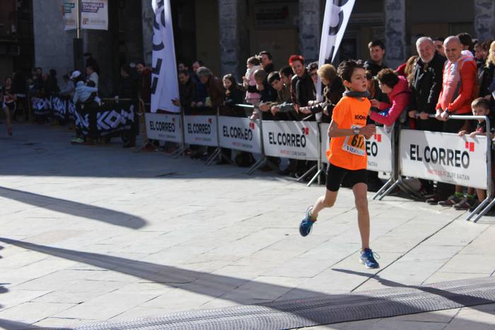 300 korrikalari baino gehiag 149 1517151017503