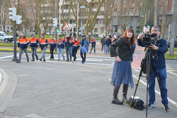 Tubos Reunidoseko langileek  7 1772101063544