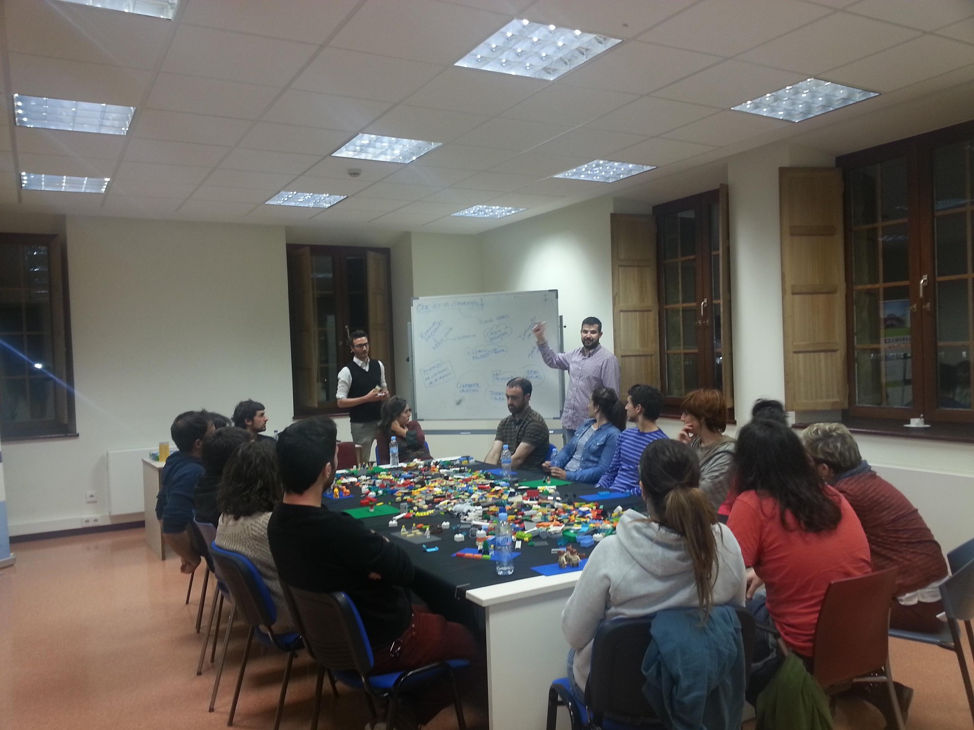Coworking foroa egin zen atzo ReforAmurrio Enpresaldean